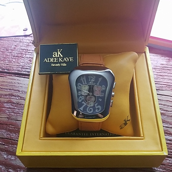 Adee Kaye Watch - Picture 1 of 4